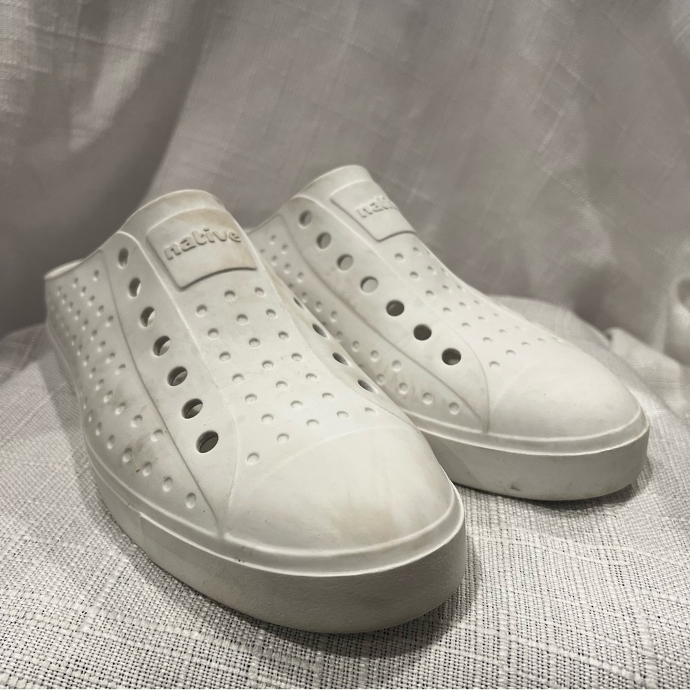 Native Jefferson Sugarlite Clog Shell White Unisex Waterproof Slip On Size M7/W9